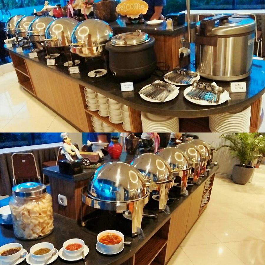 News Hotel Waru Sidoarjo Buitenkant foto
